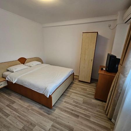 Casa Soarelui Hotel Două Mai Kültér fotó