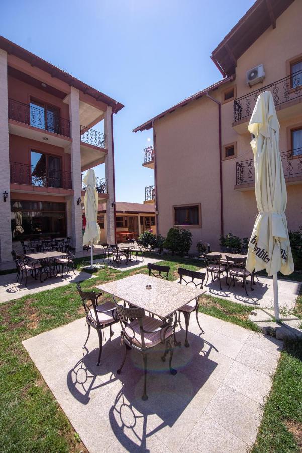 Casa Soarelui Hotel Două Mai Kültér fotó