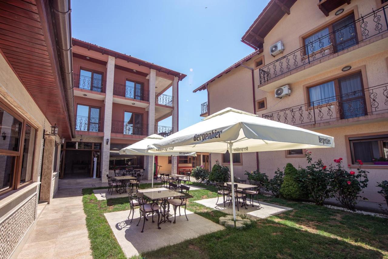 Casa Soarelui Hotel Două Mai Kültér fotó