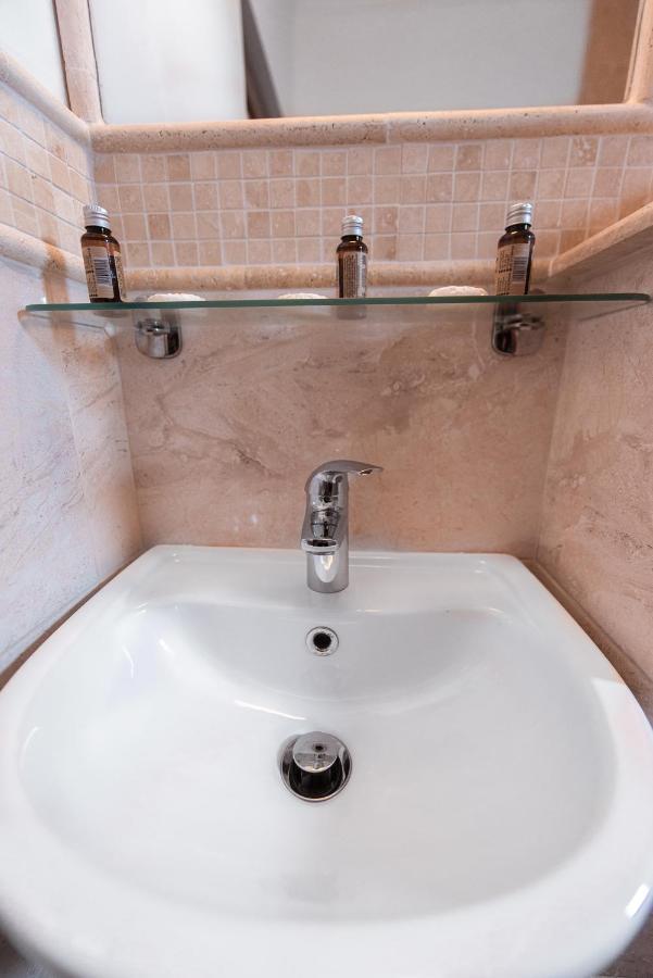 Casa Soarelui Hotel Două Mai Kültér fotó